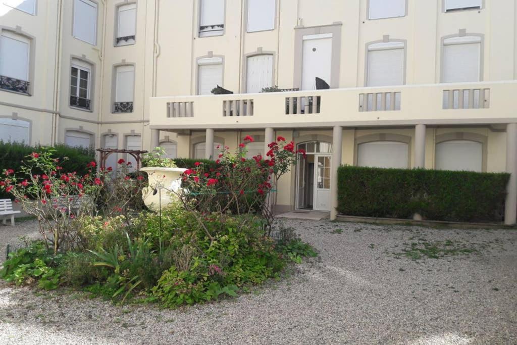 2 Chambres, 50M Centre Ville Plage, Jardin Wifi ヴィレ・シュル・メール エクステリア 写真